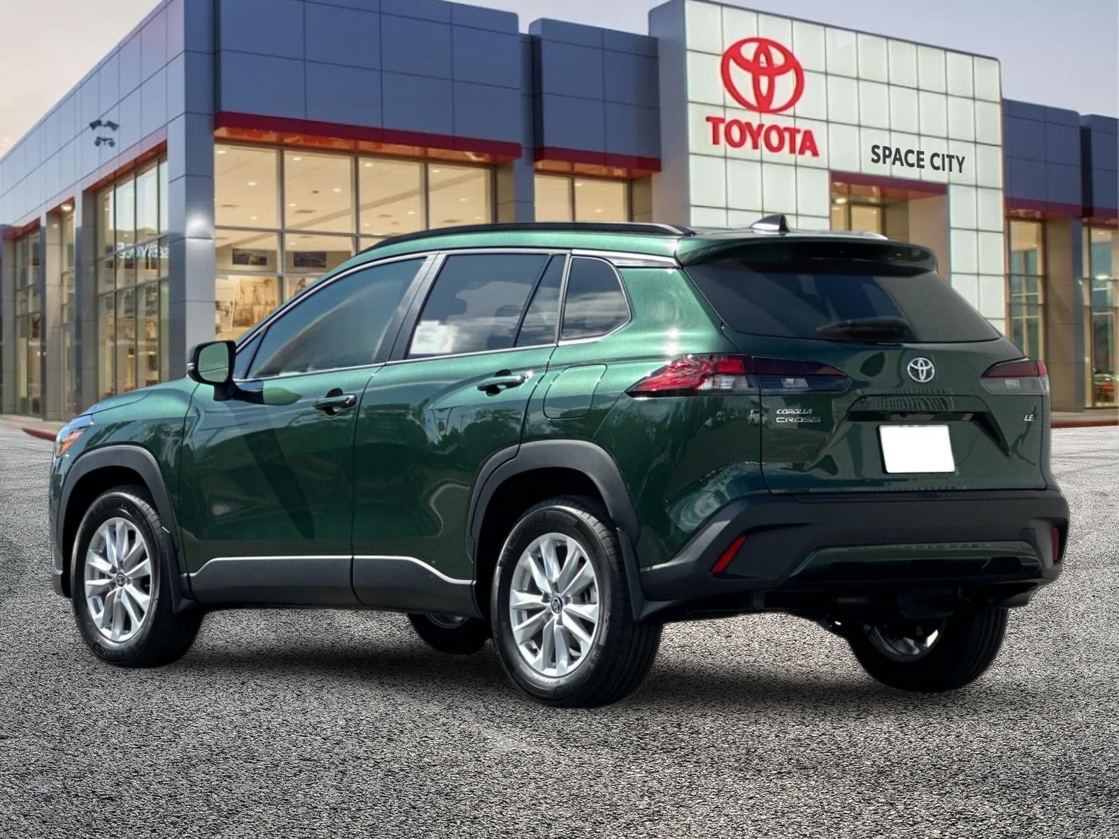 New 2026 Toyota Corolla Cross LE FWD image 4