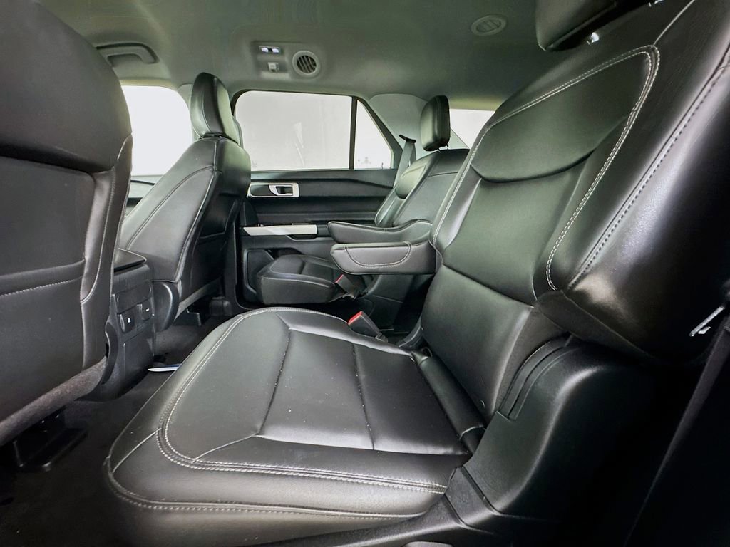 Used 2023 Ford Explorer XLT w/ Equipment Group 202A image 30