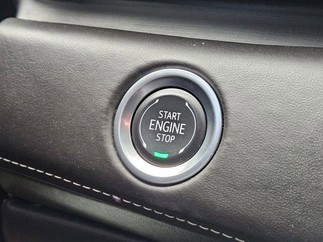 Certified 2024 Cadillac Escalade V w/ LPO, ONYX Package AWD/4WD image 22