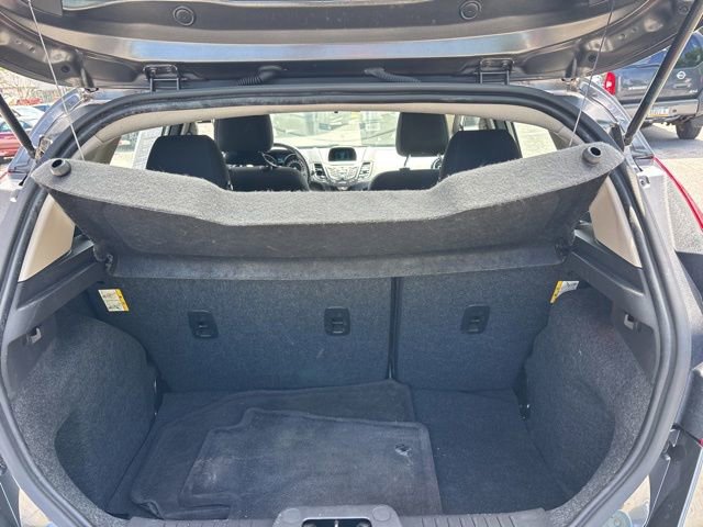 Used 2016 Ford Fiesta SE w/ Cold Weather Package FWD image 9
