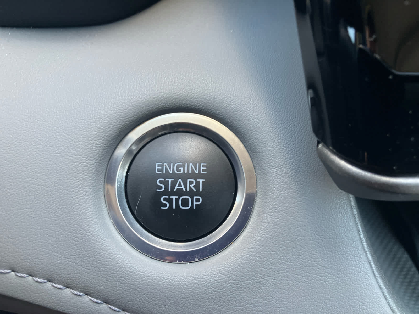 Certified 2025 Toyota Highlander Limited AWD/4WD image 31