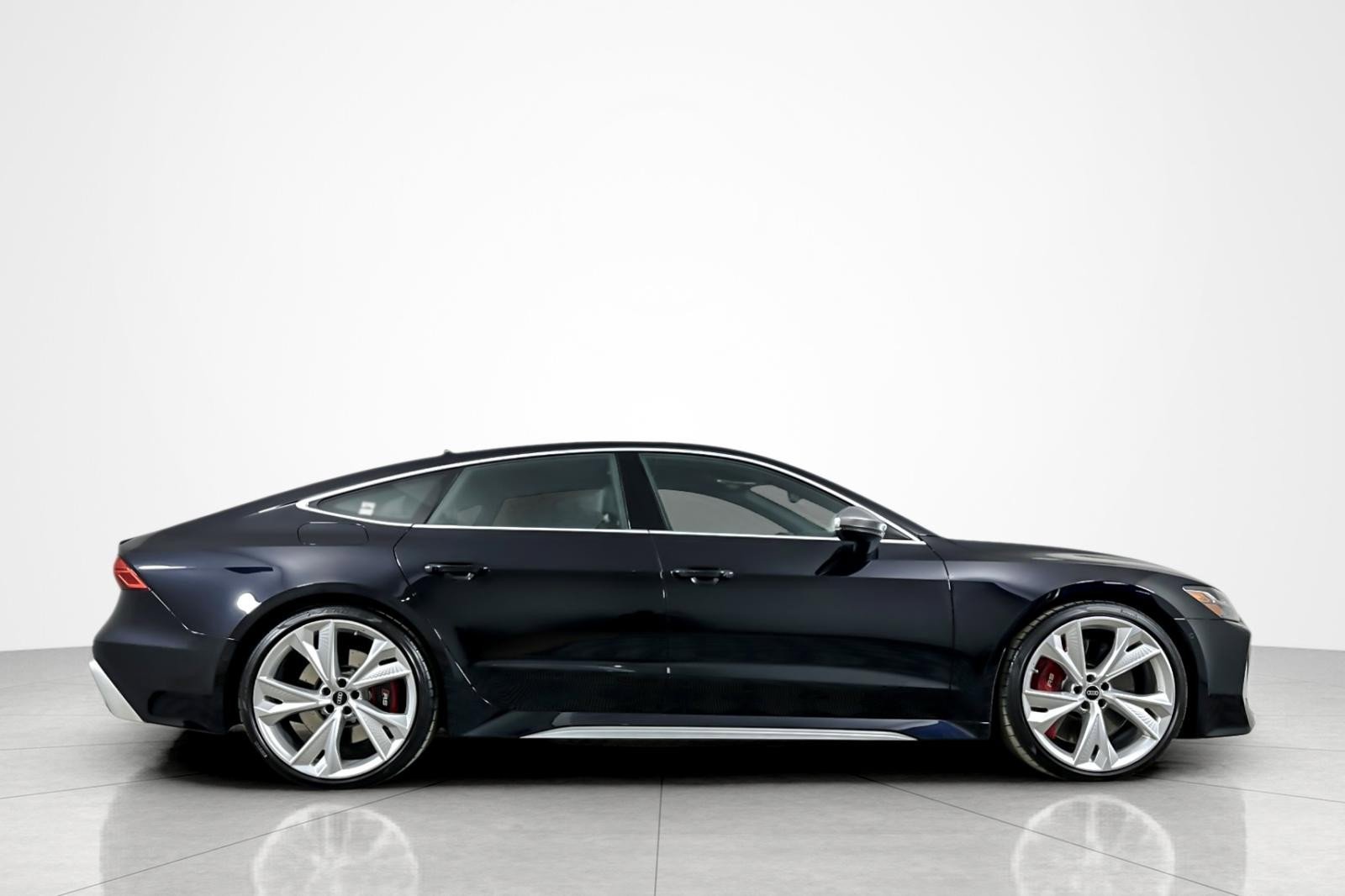 Used 2022 Audi RS 7 Sportback w/ RS 7 Executive Package image 6