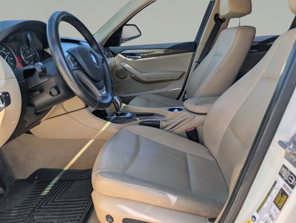 Used 2015 BMW X1 sDrive28i RWD image 16