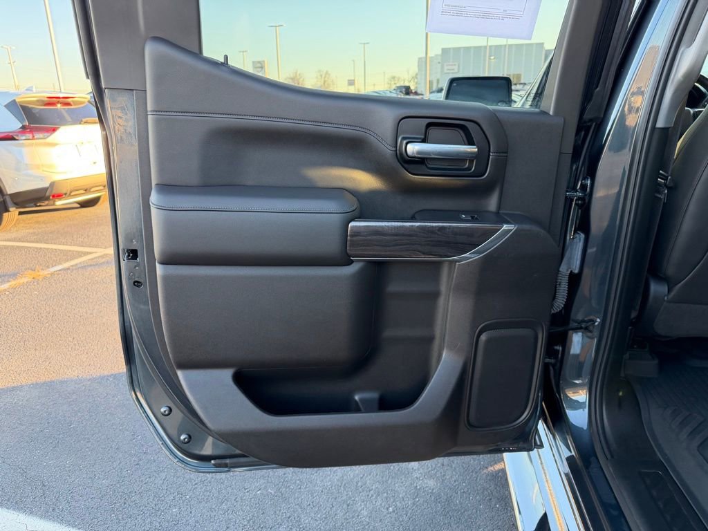 Used 2020 Chevrolet Silverado 1500 LTZ w/ LTZ Plus Package image 18