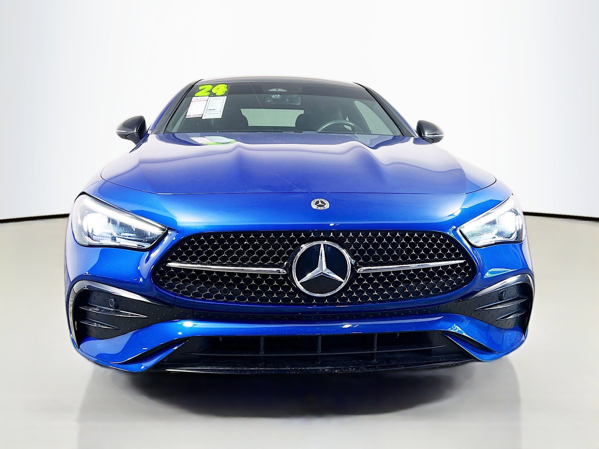 Used 2024 Mercedes-Benz CLE 300 4MATIC Coupe image 11
