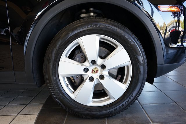 Used 2020 Porsche Cayenne image 56