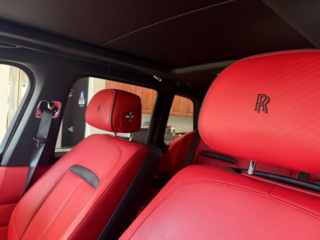 Used 2019 Rolls-Royce Cullinan AWD/4WD image 9