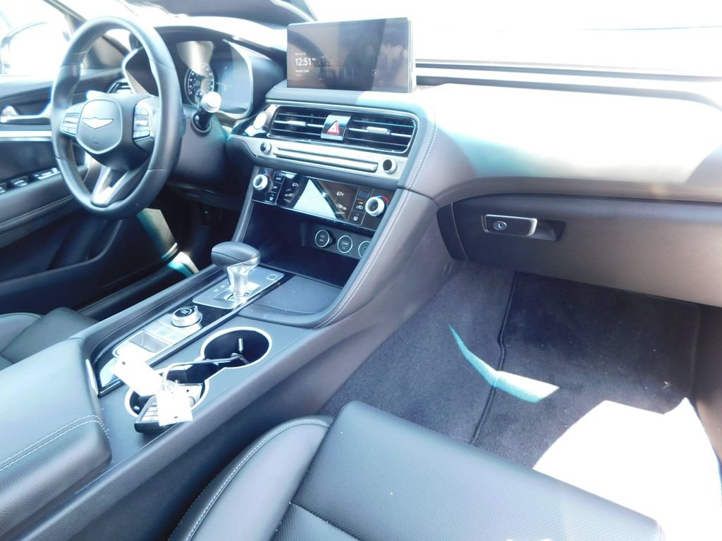 Used 2025 Genesis G70 2.5T AWD/4WD image 18