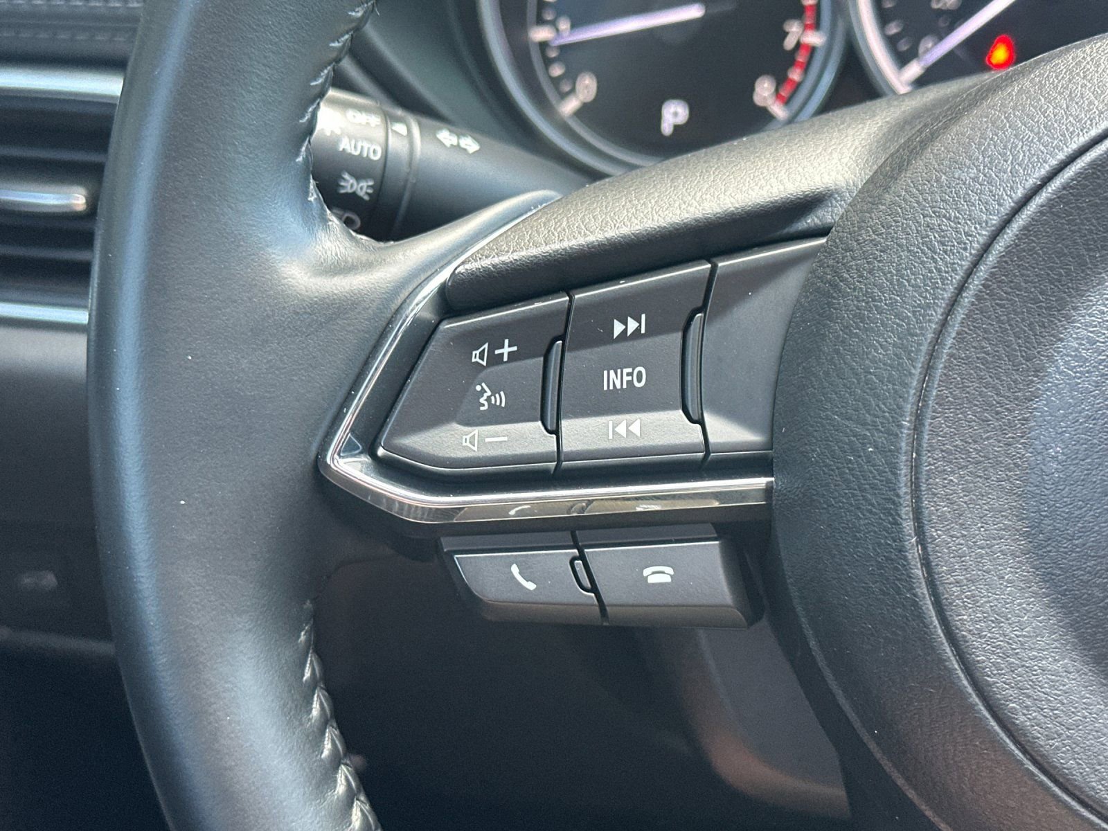 Used 2019 MAZDA CX-5 Touring image 27