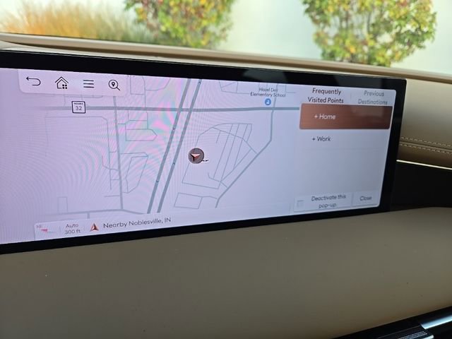 Used 2025 Genesis G80 2.5T image 36