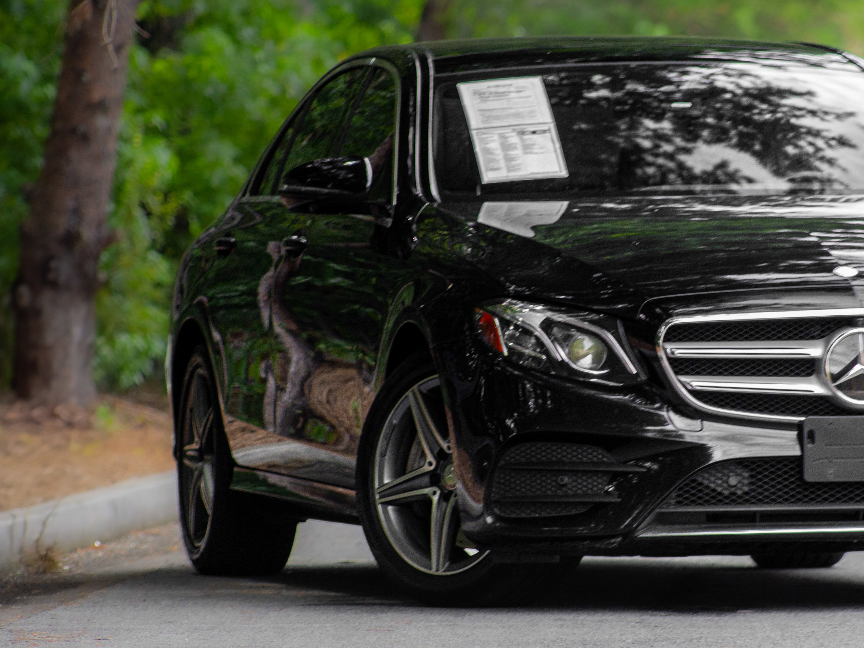 Used 2017 Mercedes-Benz E 300 4MATIC image 25