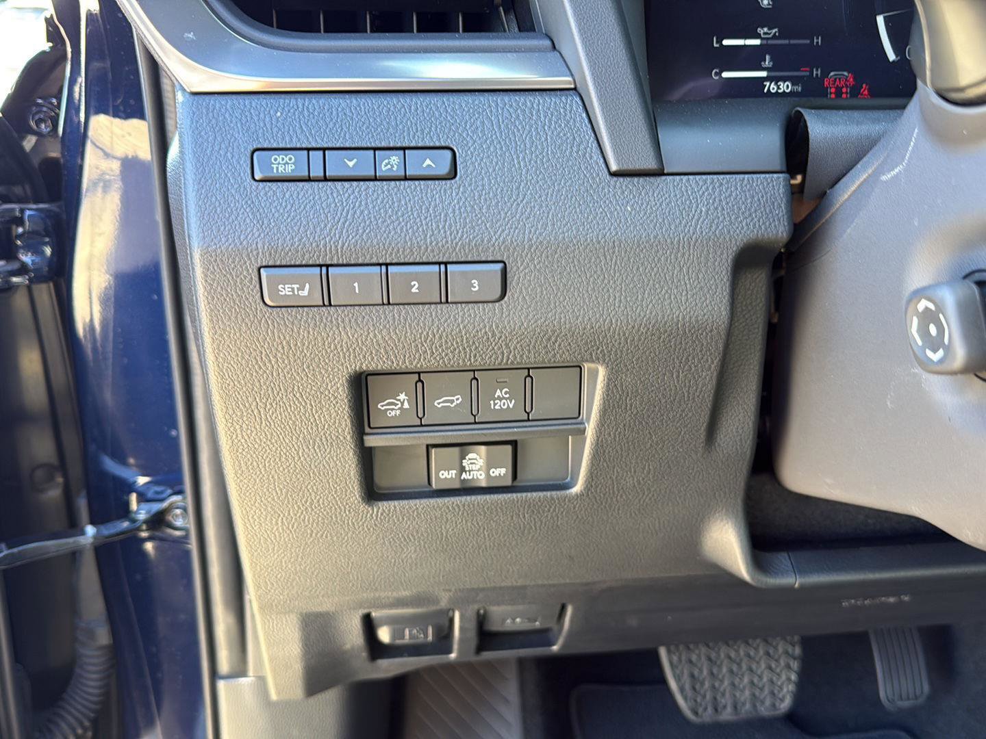 Used 2025 Lexus GX 550 w/ Accessory Package (Z1) image 13