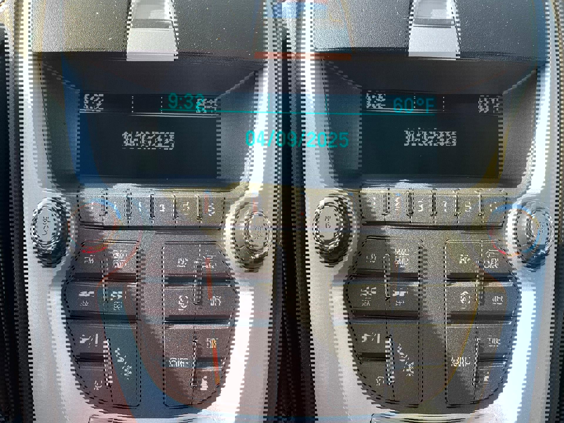 Used 2015 Chevrolet Equinox LS FWD image 19