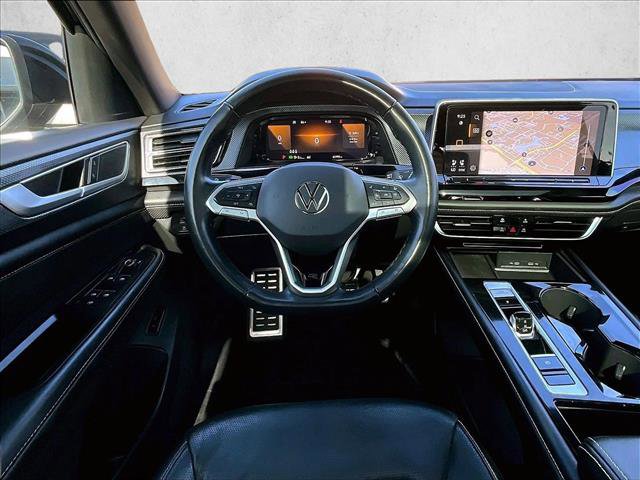 Used 2024 Volkswagen Atlas Cross Sport SEL R-Line AWD/4WD image 7