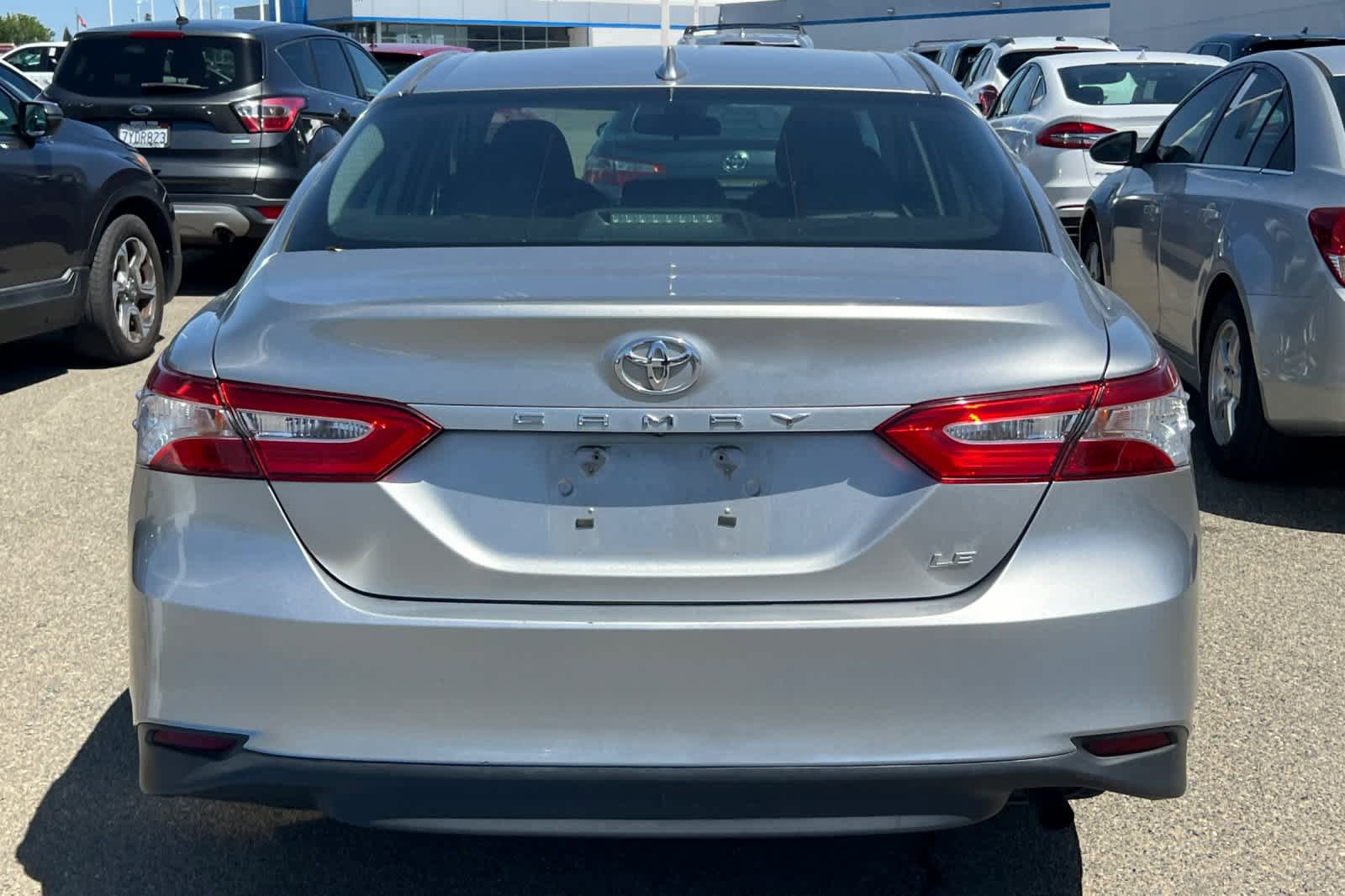 Used 2019 Toyota Camry LE FWD image 5