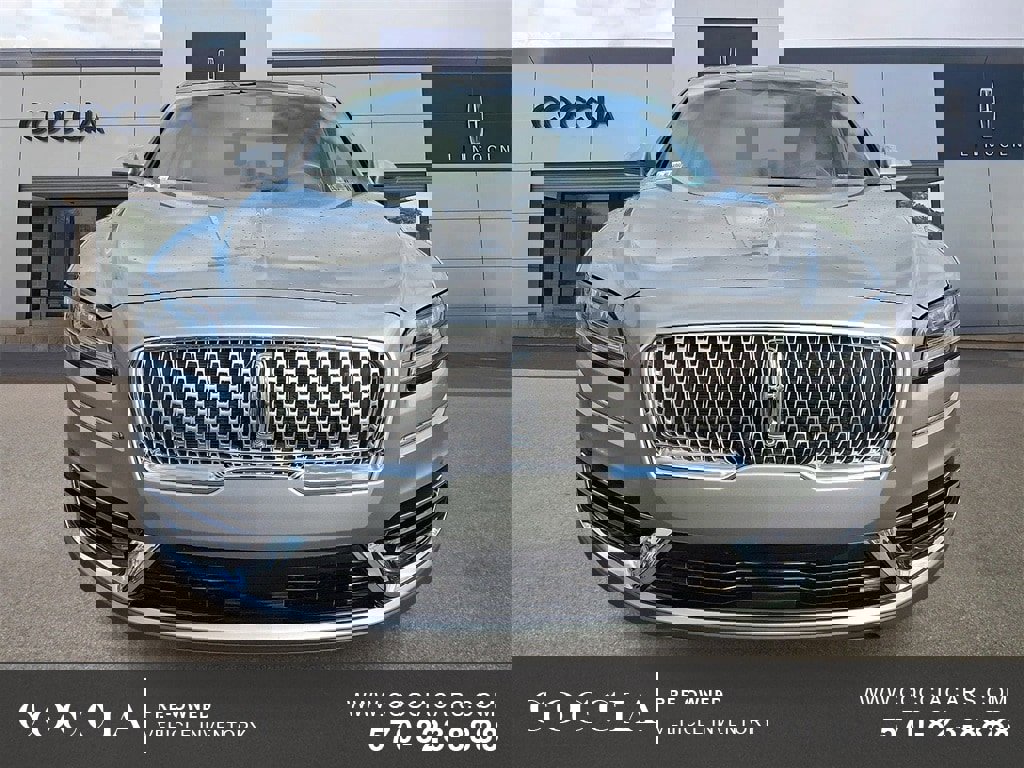 Used 2020 Lincoln Nautilus Reserve image 2