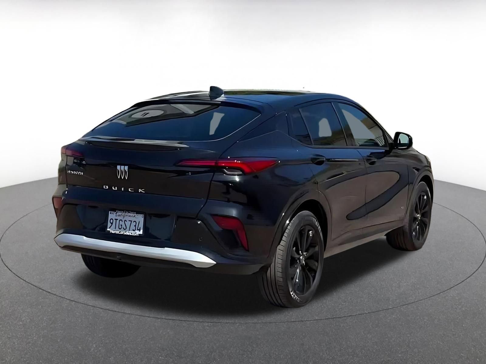 Used 2025 Buick Envista Sport Touring image 12