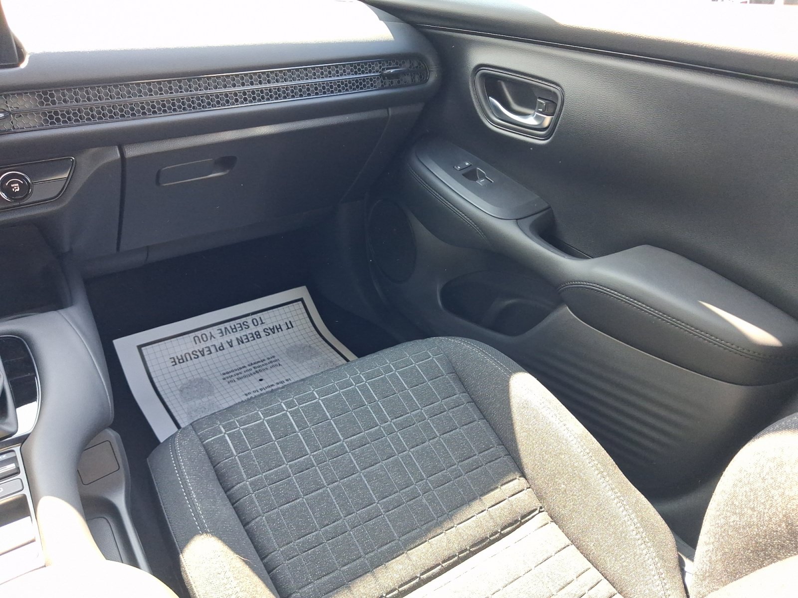 Used 2027 Honda HR-V LX image 15