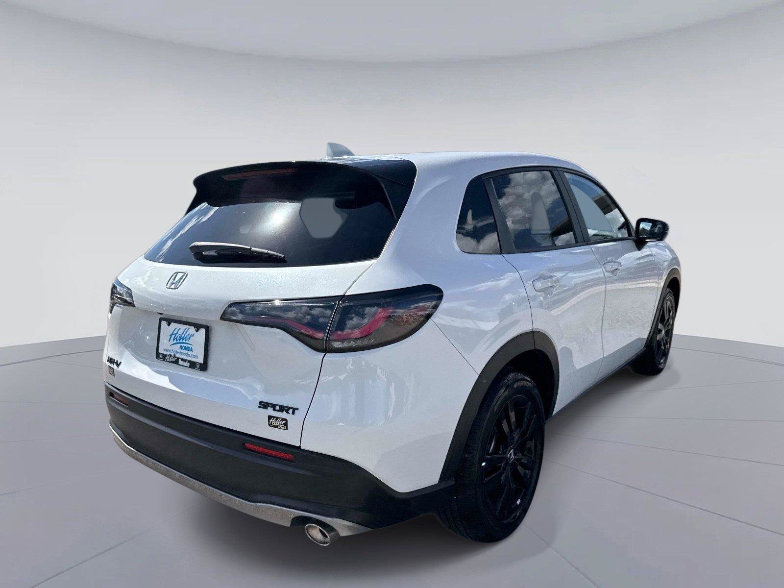 Used 2026 Honda HR-V Sport image 4
