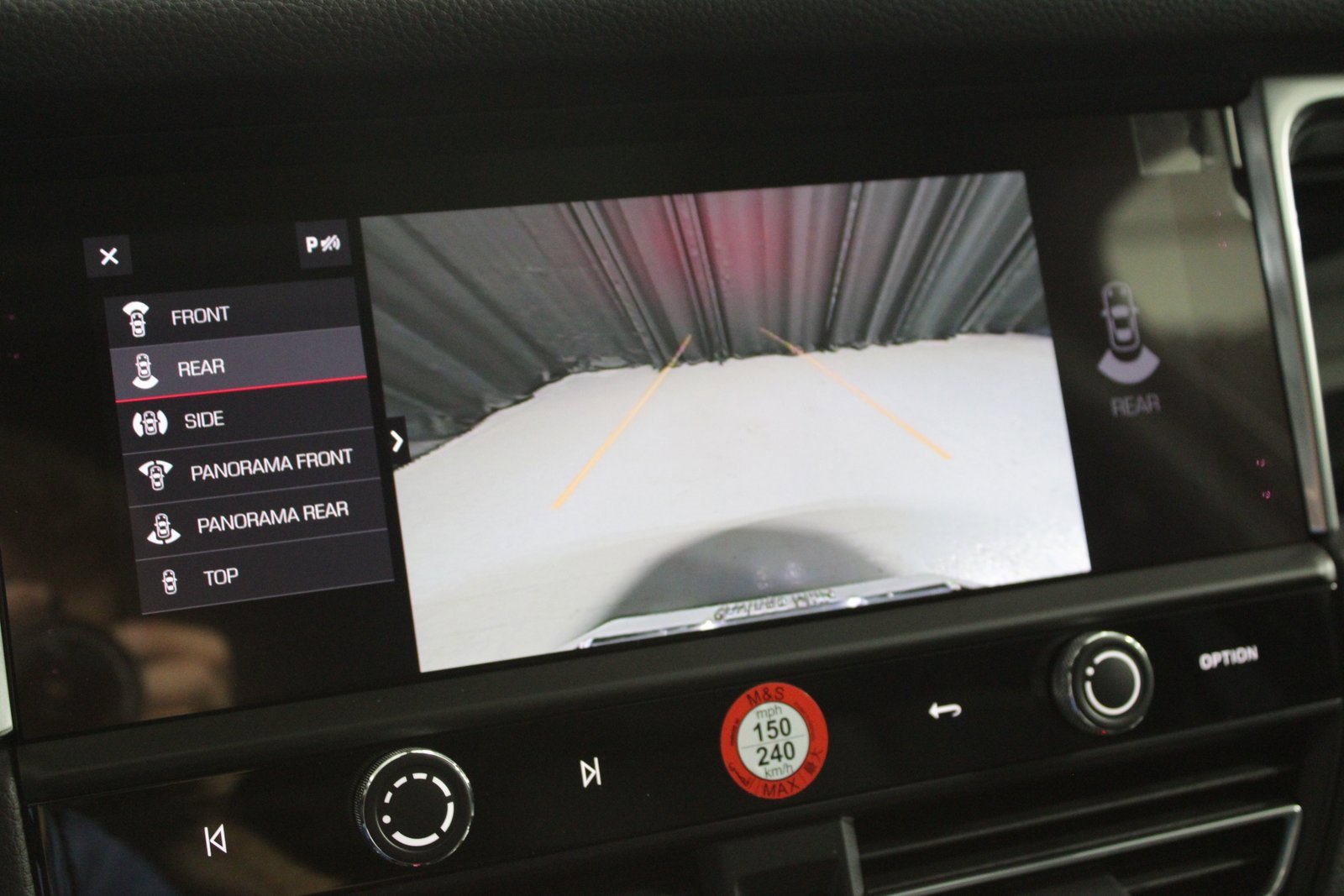 New 2026 Porsche Macan image 33