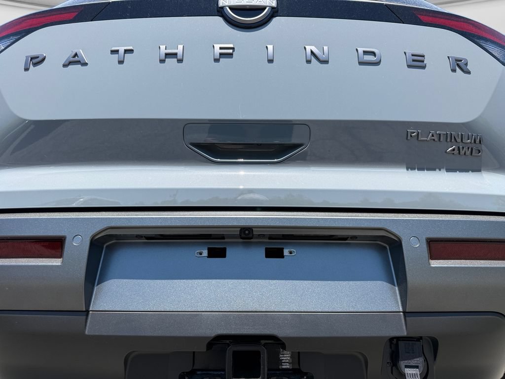 New 2026 Nissan Pathfinder Platinum w/ Cargo Package AWD/4WD image 18
