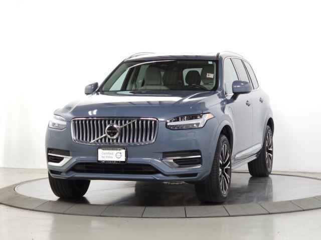 Certified 2023 Volvo XC90 T8 Plus image 4