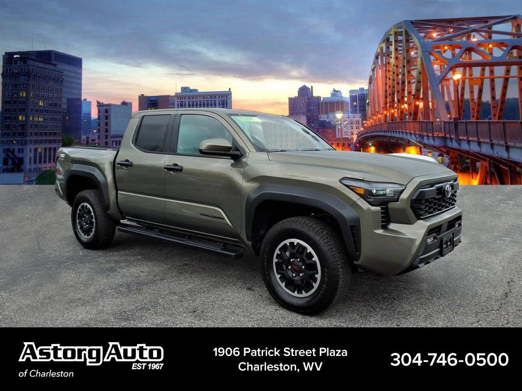 Used 2025 Toyota Tacoma SR5