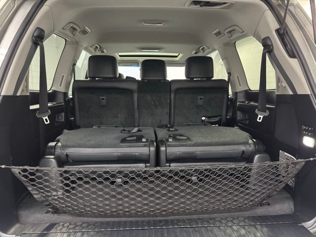 Used 2019 Lexus LX 570 4WD w/ Luxury Package image 32