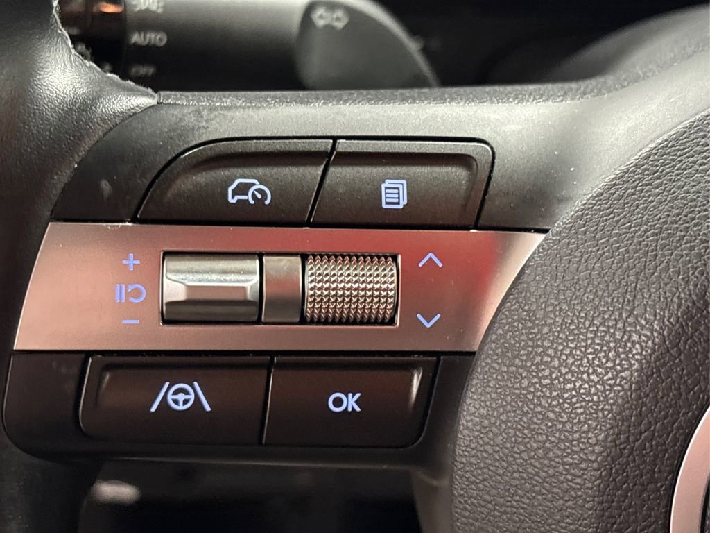 Used 2024 Hyundai Kona SEL image 27