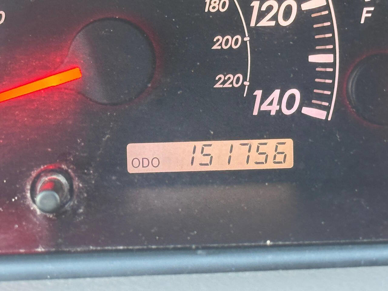 Used 2005 Toyota Camry LE FWD image 19