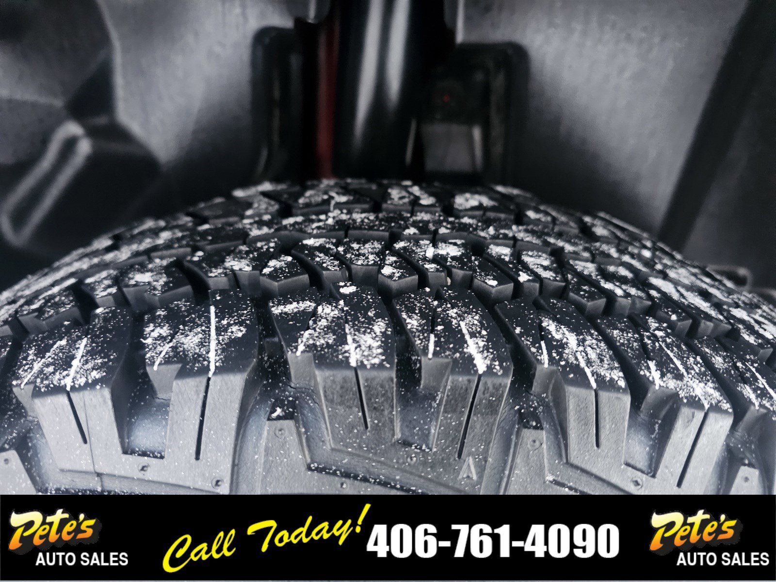 Used 2019 Jeep Cherokee Trailhawk image 12