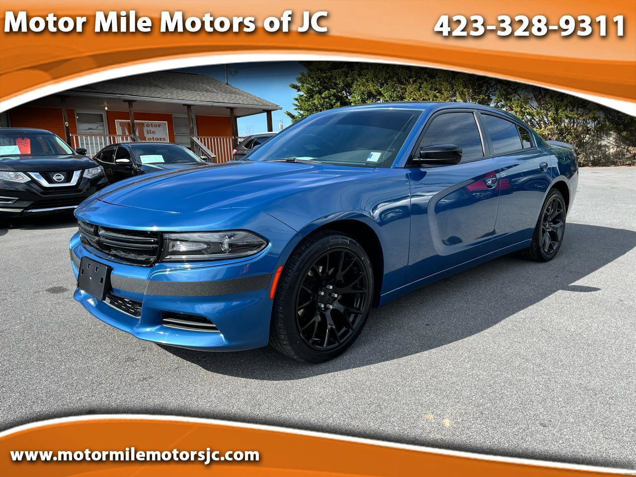 Used 2020 Dodge Charger SXT w/ Blacktop Package image 1