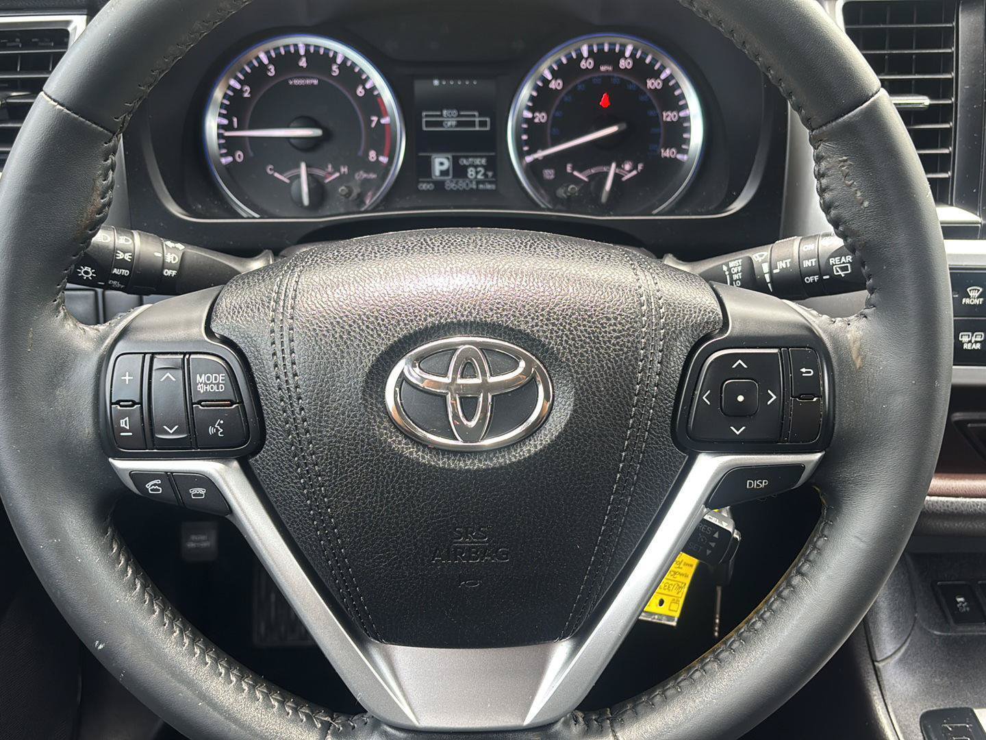 Used 2016 Toyota Highlander Plus FWD image 28