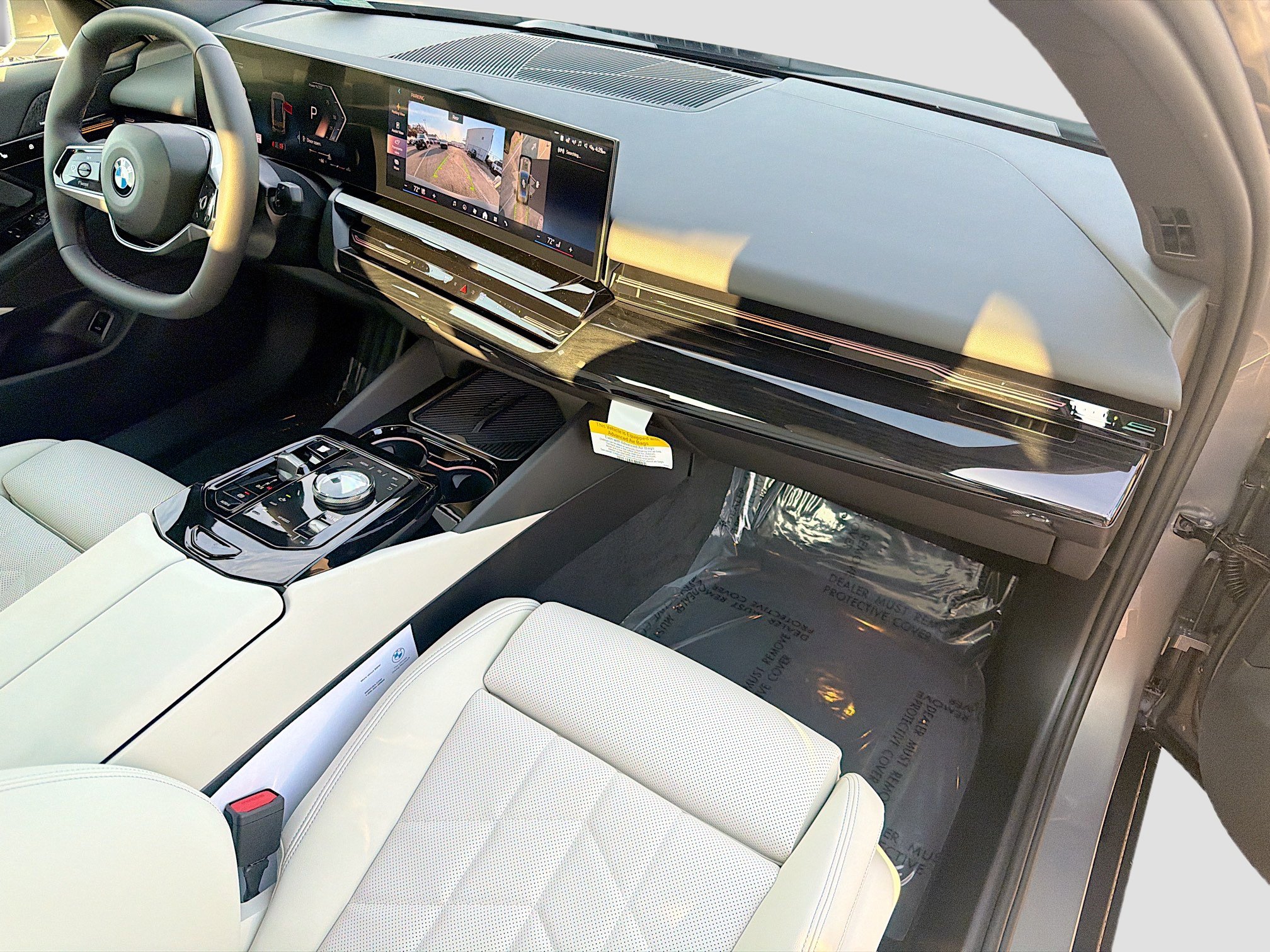 New 2026 BMW 530i w/ Convenience Package image 14