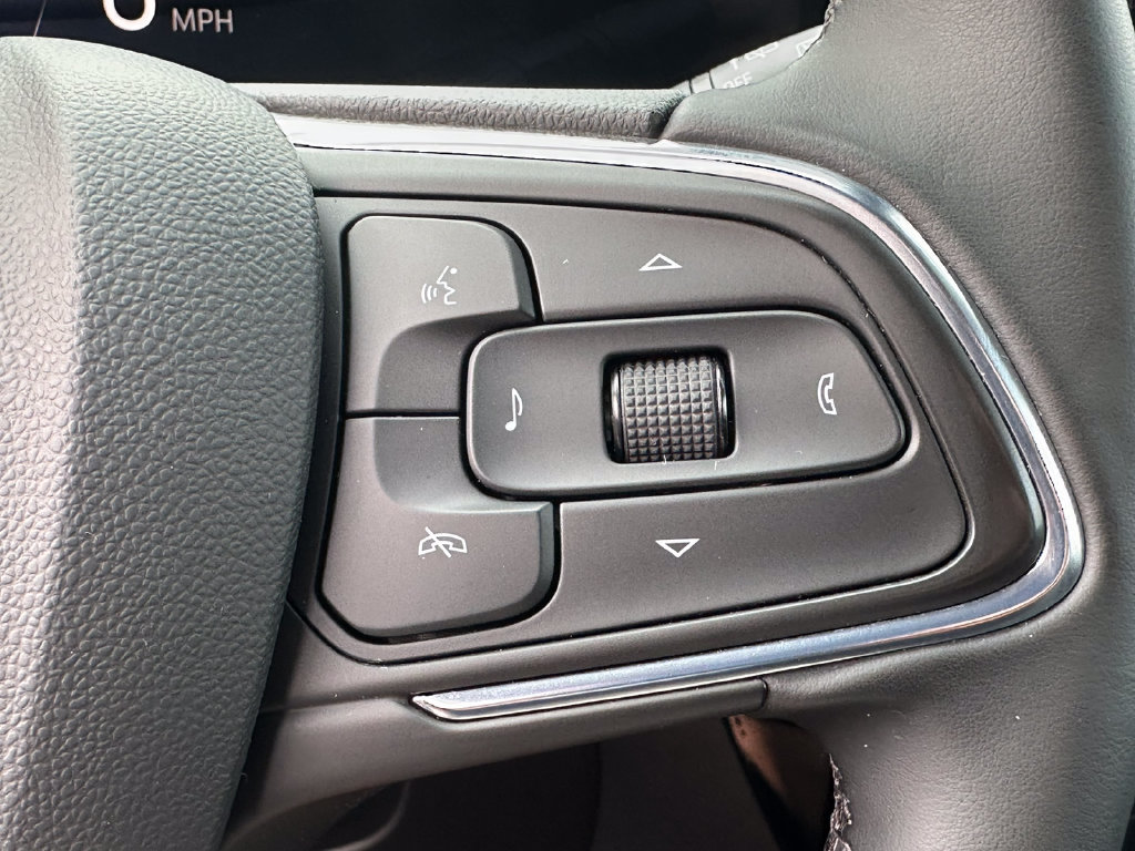 Used 2024 Buick Encore GX Sport Touring FWD image 30