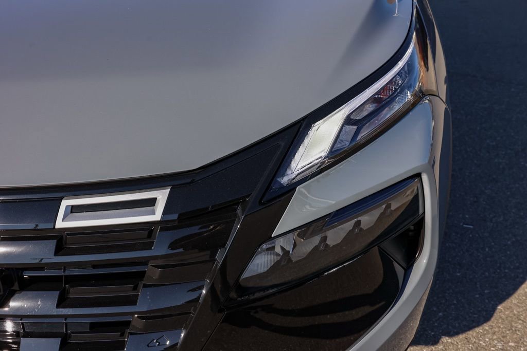 New 2026 Nissan Rogue SV image 10