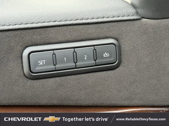 Used 2019 Cadillac Escalade Luxury RWD image 26