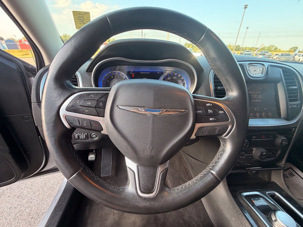 Used 2016 Chrysler 300 Limited w/ Driver Convenience Group AWD/4WD image 20