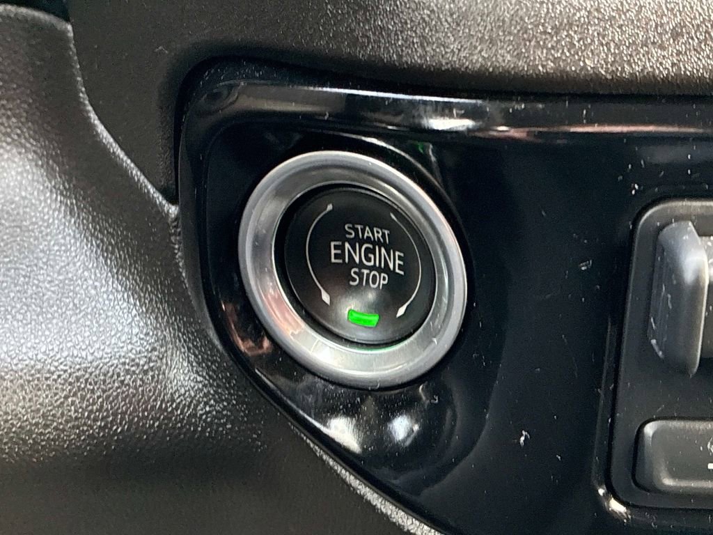 Used 2024 GMC Sierra 3500 SLE w/ SLE Value Package image 28