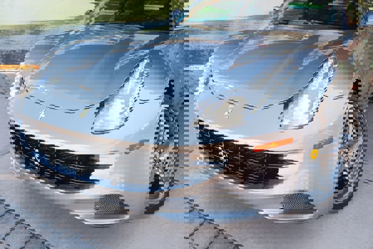 Used 2012 Ferrari FF image 7