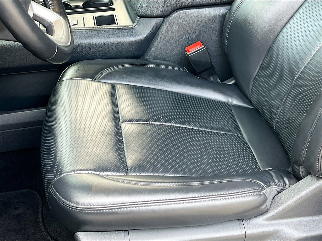 Used 2024 Ford Expedition XLT image 19