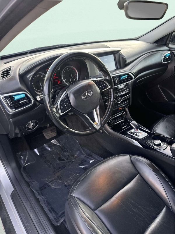 Used 2018 INFINITI QX30 Premium w/ Cargo Package image 21