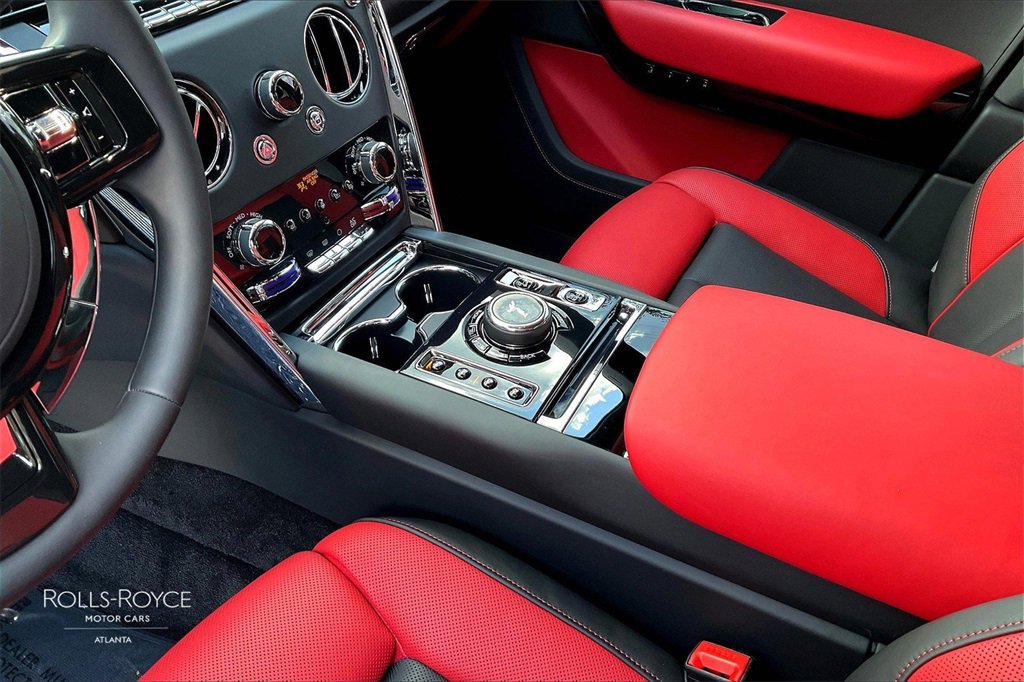 Certified 2025 Rolls-Royce Cullinan image 16