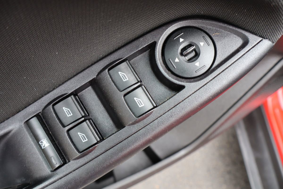 Used 2016 Ford Focus SE FWD image 27