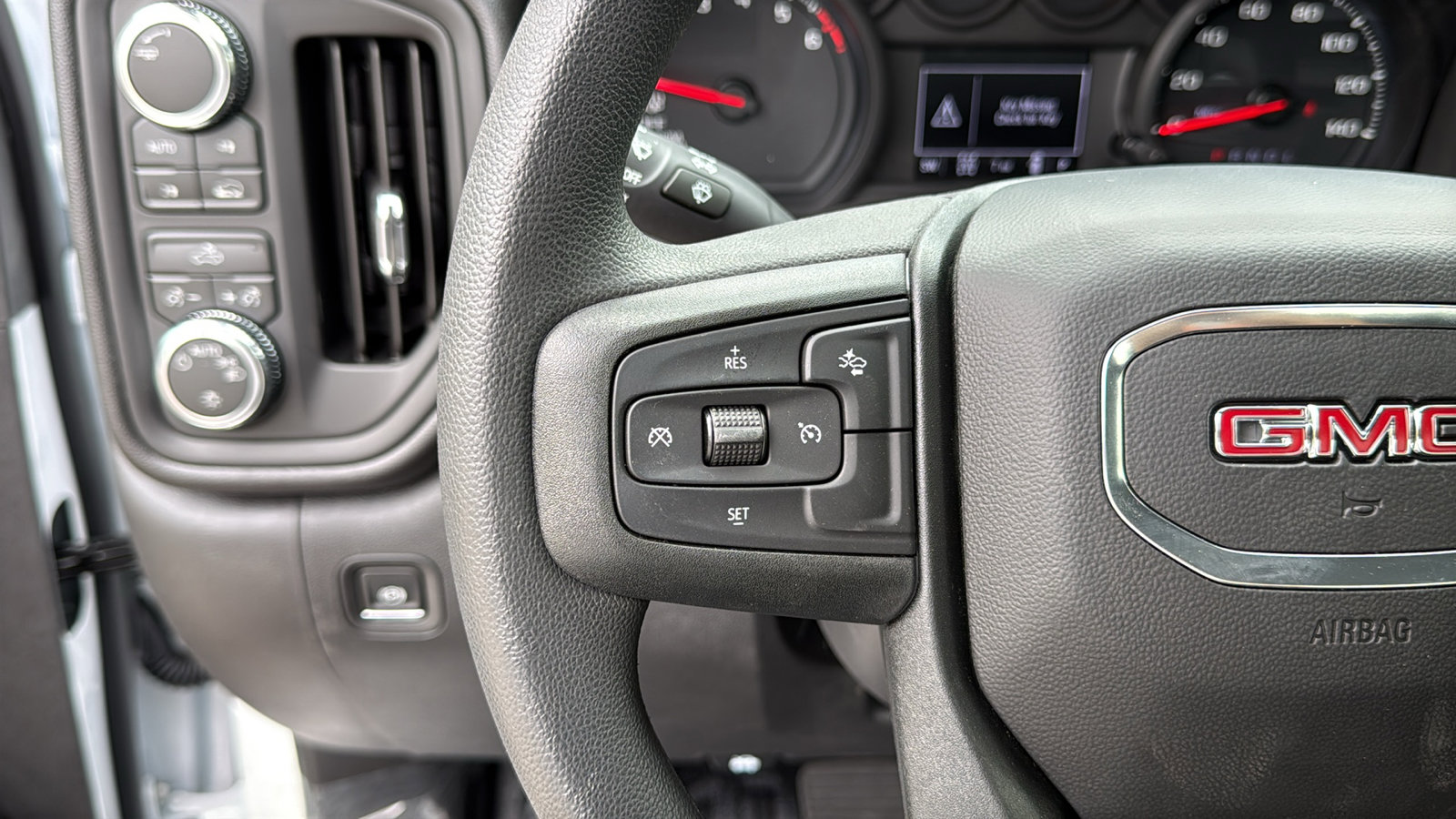 New 2026 GMC Sierra 1500 Pro AWD/4WD image 11