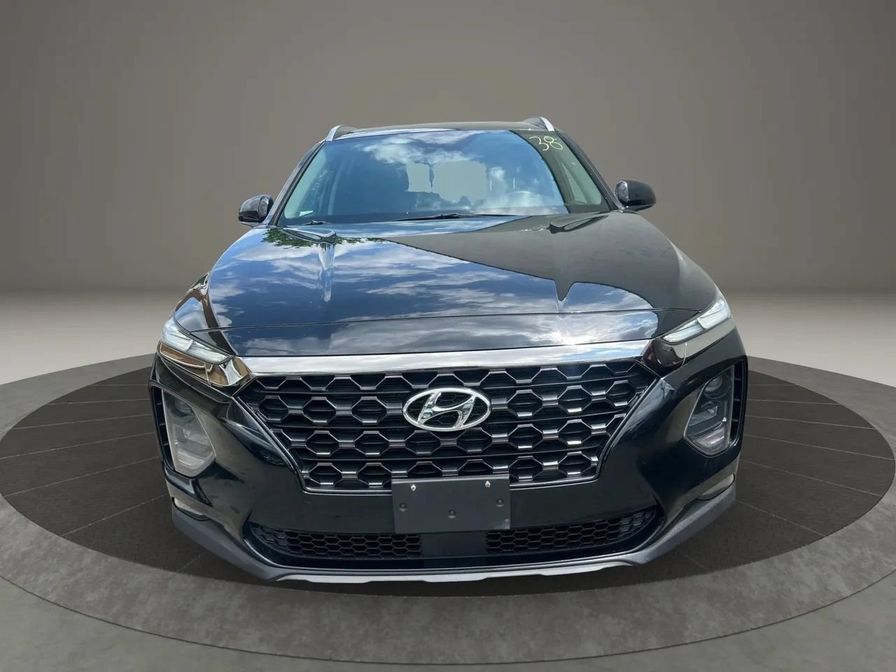 Used 2019 Hyundai Santa Fe SEL w/ Cargo Package AWD/4WD image 2