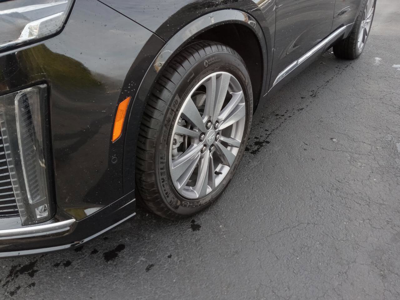 Certified 2025 Cadillac XT6 Premium Luxury w/ Platinum Package image 7