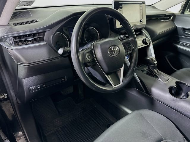 Used 2021 Toyota Venza LE image 9