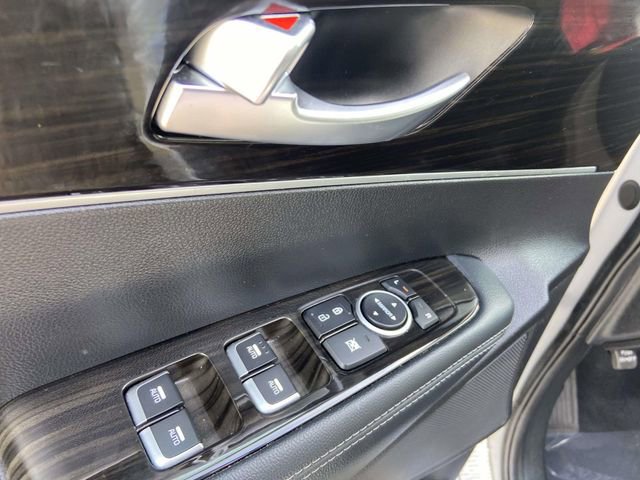 Used 2020 Kia Sorento LX image 14