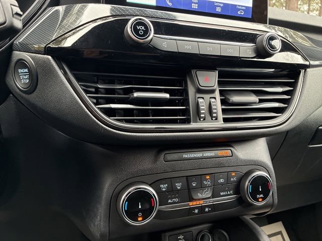 Used 2025 Ford Escape ST-Line image 31